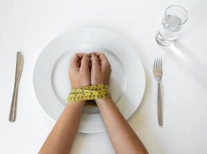 5 Gangguan Makan yang Berbahaya, Nomor Terakhir Sering Tak Disadari!