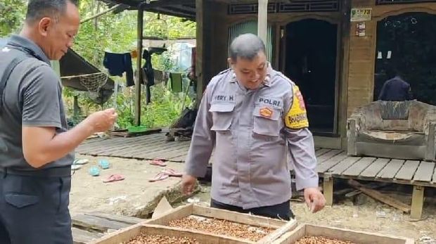 Aiptu Fery Hermawan Bhabinkamtibmas Polsek Muara Uya, Kalimantan Selatan