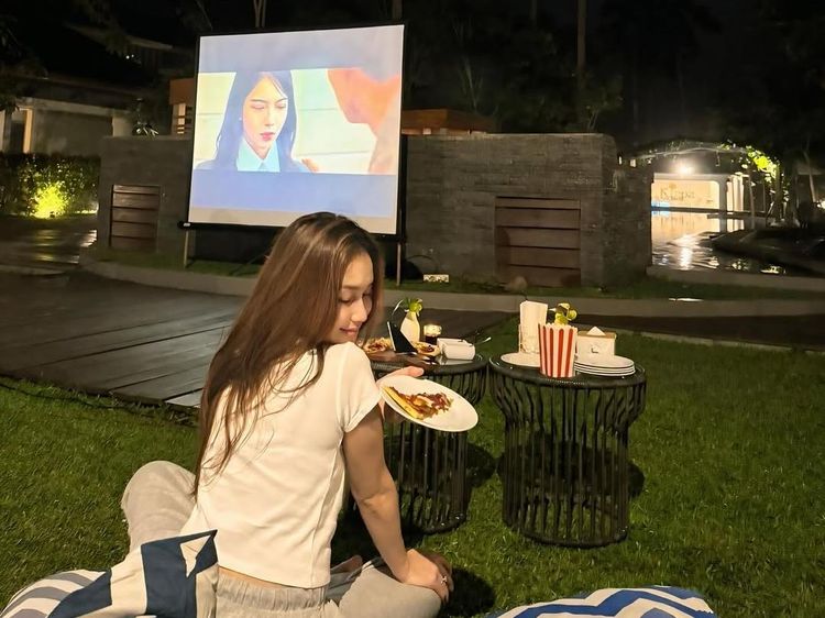 Cieee.. Ayu Ting Ting Movie Time Sama Siapa Tuh?