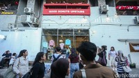Pantauan detikcom menunjukkan pengunjung masih antusias mendatangi lokasi tersebut.