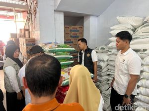 Satgas Pangan Bone Sidak di Pasar Masumpu, Pastikan Beras Sesuai HET