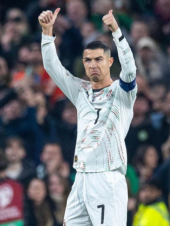 DUBLIN, IRELAND: NOVEMBER 13: Cristiano Ronaldo #7 of Portugal reacts to the crowd after receiving a red card during the Republic of Ireland V Portugal, 2026 World Cup Qualifying - UEFA, Group Stage match at Aviva Stadium on November 13th, 2025, in Dublin, Ireland. (Photo by Tim Clayton/Getty Images)