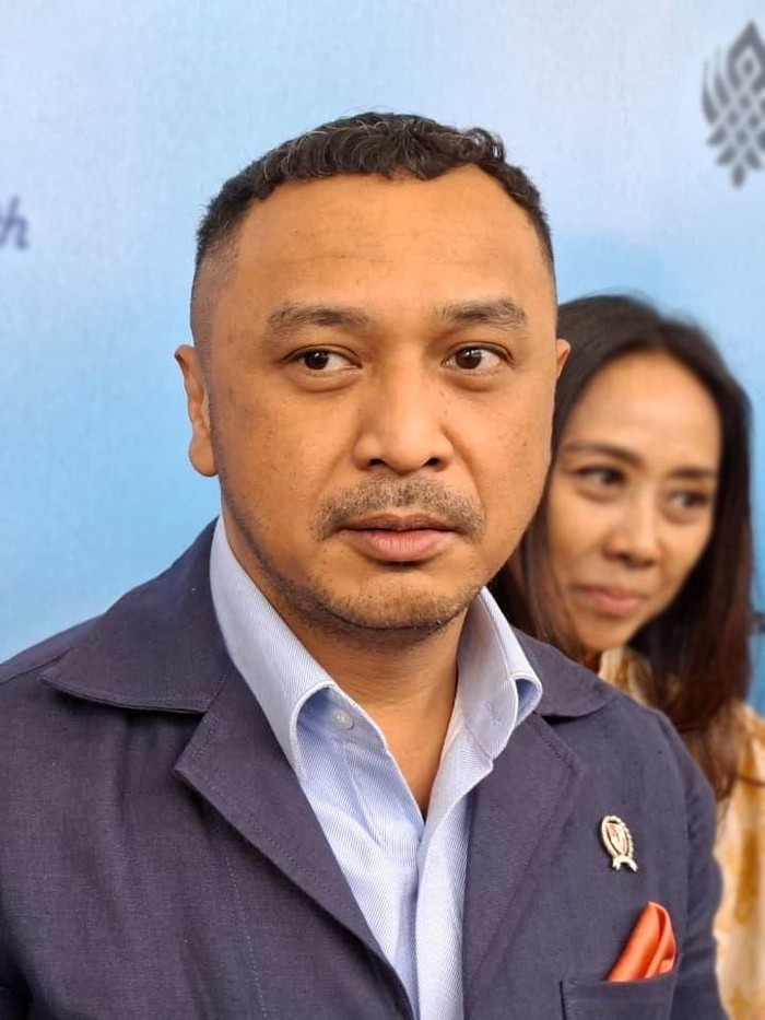 Wamen Giring Ganesha di Konferensi Pers Malam Puncak 28 th AMI Awards.