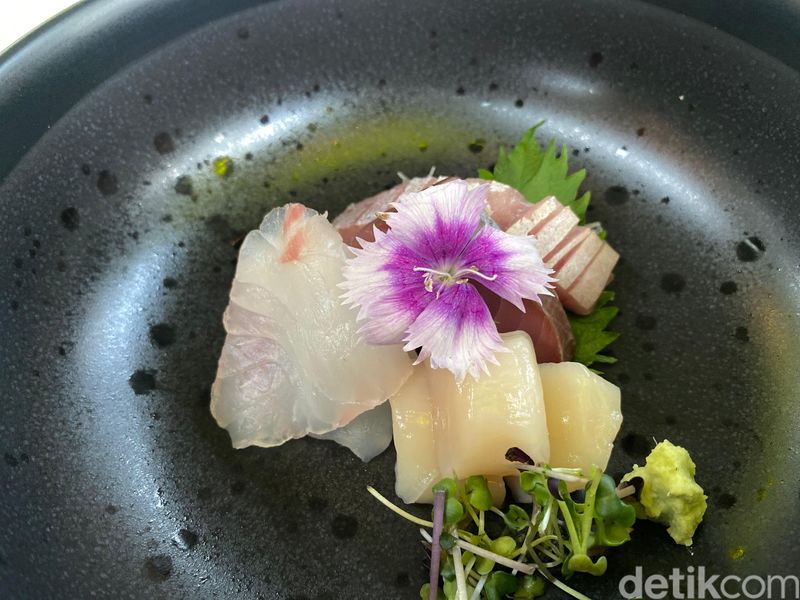 JFOODO: Suguhkan 'Authentic Cultural Dining' dengan menghadirkan berbagi jenis kuliner Jepang dengan bahan baku halal.