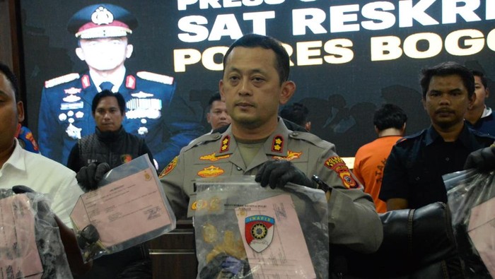 Jumpa pers kasus pembunuhan sopir taksi online di Tol Jagorawi. (Dok. ist)