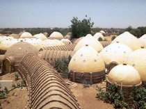 Bukan Desa Pasir, Bangunan Bak Kubah Teletubbies Ini Ternyata Rumah Sakit Modern!