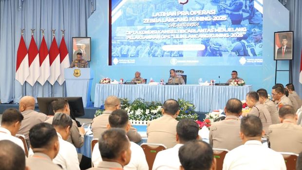 Kapolda Riau Irjen Pol Herry Heryawan membuka Latihan Pra Operasi Zebra Lancang Kuning 2025.