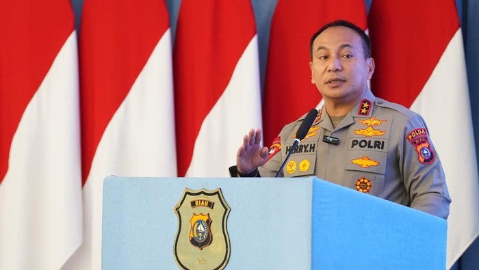 Kapolda Riau Irjen Pol Herry Heryawan membuka Latihan Pra Operasi Zebra Lancang Kuning 2025.