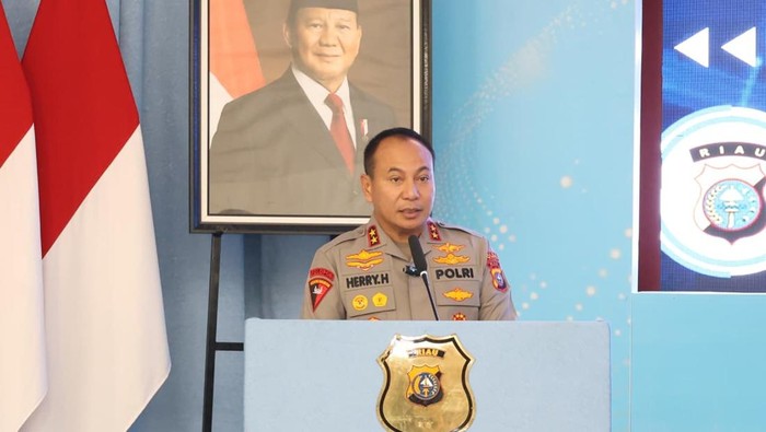 Kapolda Riau Irjen Pol Herry Heryawan membuka Latihan Pra Operasi Zebra Lancang Kuning 2025.
