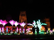 Keajaiban Cahaya Menghidupkan Malam di Lumiere Durham