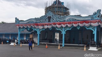 Keraton Solo Kian Bergejolak: Satu Takhta, Dua Pewaris