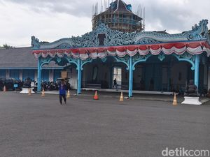 Keraton Solo Kian Bergejolak: Satu Takhta, Dua Pewaris