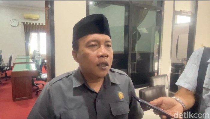 Ketua DPRD Trenggalek Doding Rahmadi.
