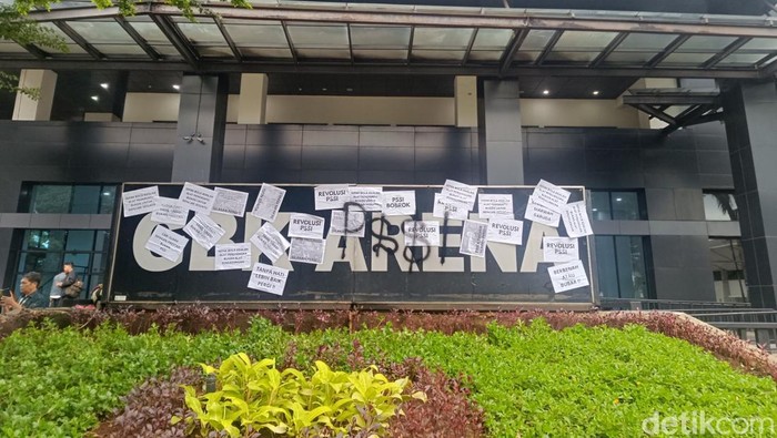 Ketum PSSI Erick Thohir dituntut mundur