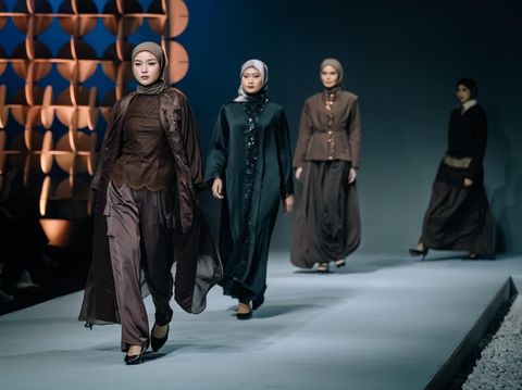 Brand modest fashion Kudung resmi meluncurkan koleksi terbarunya bertajuk Noir, pada perhelatan Jakarta Muslim Fashion Week (JMFW) 2026.