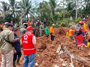 20 Warga Masih Hilang, Pemprov Jateng Percepat Cari Korban Longsor Cilacap