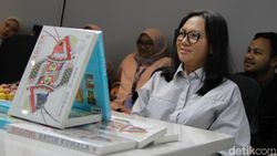 Ratih Kumala Ngobrol Bareng Anak Detik