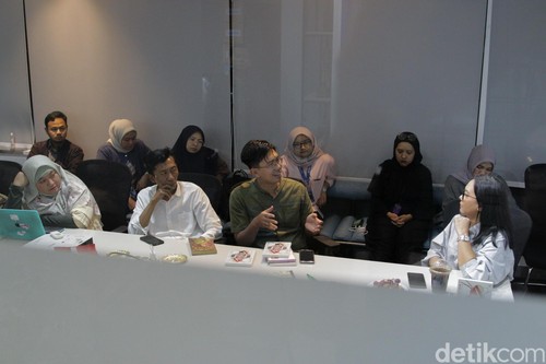 Penulis Ratih Kumala di detikcom bookclub