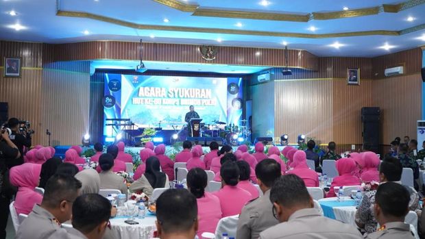 Polda Riau memperingati HUT ke-80 Brimob. Polda Riau memperingati HUT ke-80 Brimob, Jumat (14/11/2025).