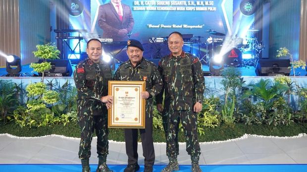 Polda Riau memperingati HUT ke-80 Brimob, Jumat (14/11/2025).