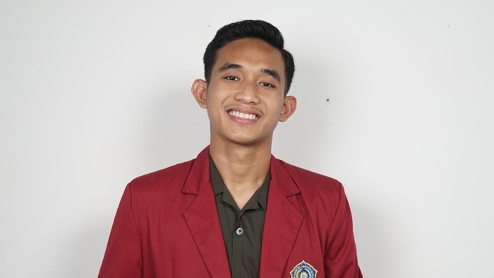 Rizky Ridho UM Surabaya