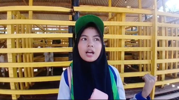 Sisiwi SMA Negeri 10 Pekanbaru, Yasmin Quina Azari. Sisiwi SMA Negeri 10 Pekanbaru, Yasmin Quina Azari, mengaku antusias mengikuti Workshop Green Policing yang digelar Polda Riau.