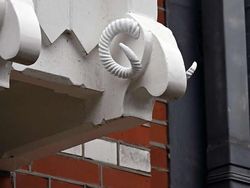 Ruang Sehari-hari Jadi Nyeni karena Karya Seniman Ini