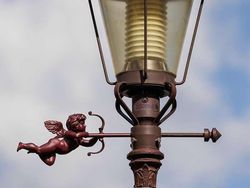 Ruang Sehari-hari Jadi Nyeni karena Karya Seniman Ini