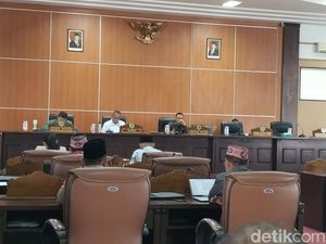 DPRD Soroti Target PAD 2026 Rp 310 M, Bupati Manggarai Barat Sebut Realistis