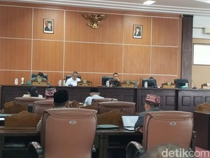 DPRD Soroti Target PAD 2026 Rp 310 M, Bupati Manggarai Barat Sebut Realistis