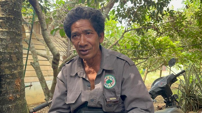 Tumenggung Sikar, pimpinan kelompok Orang Rimba di  Desa Mentawak, Merangin.