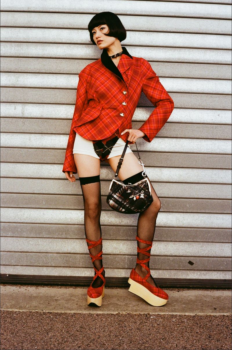 Vivienne Westwood x NANA Vivienne Westwood x NANA.