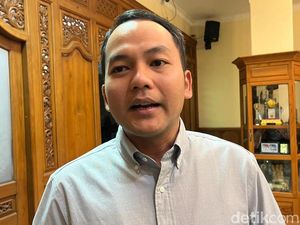 Respons Walkot Respati Ditanya Pencairan Dana Hibah Keraton Solo