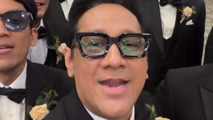 Lanjut katanya Andre Taulany, Surya Insomnia, Vincent Rompies, Stevi Item, dan Eno Netral tampil menghibur tamu. (Foto: dok. Instagram @andreastaulany)