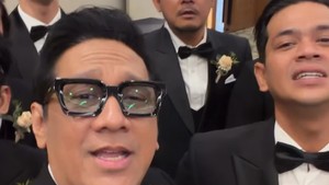 Andre Taulany mengunggah video para groomsmen sedang bernyanyi. (Foto: dok. Instagram @andreastaulany)