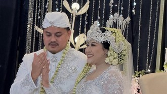 Demi Vincent dan Desta, Boiyen Rela Geser Tanggal Nikah