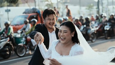 Potret Rully Anggi Akbar Suami Boiyen