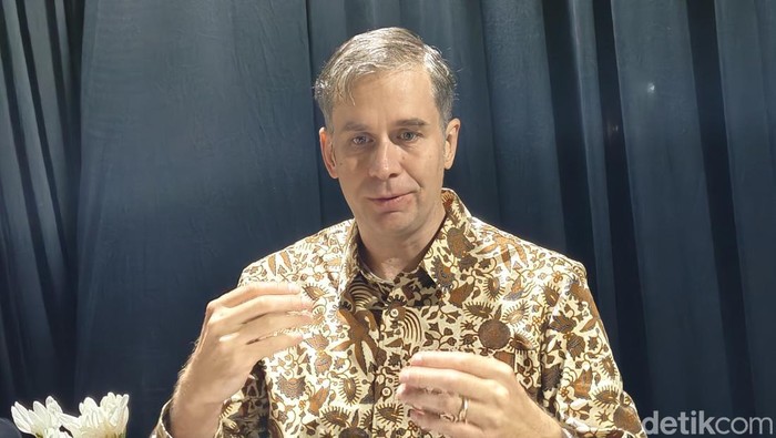 Presiden Direktur Ericsson Indonesia, Singapura, Filipina, dan Brunei, Daniel Ode,