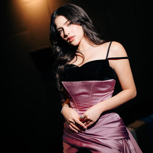 Sikap Davina Karamoy hingga Aura Kasih Saat Jadi Perhatian di Penghujung 2025