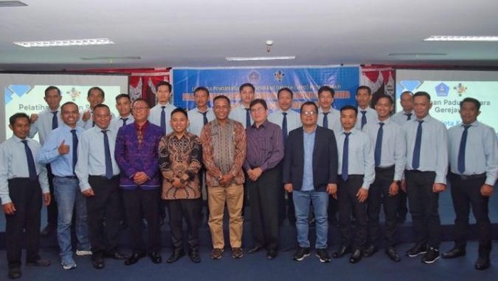 Gerakan pelatihan Paduan Suara Gerejawi bagi gereja-gereja se-Kota Kendari.