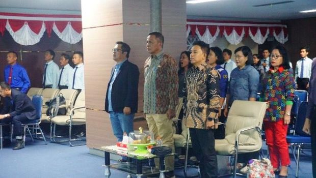 Gerakan pelatihan Paduan Suara Gerejawi bagi gereja-gereja se-Kota Kendari. Gerakan pelatihan Paduan Suara Gerejawi bagi gereja-gereja se-Kota Kendari.