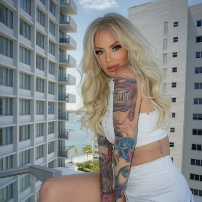 Foto Bintang Dewasa yang Kisah Tobatnya Viral, Kini Jadi Sosok Religius