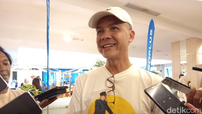 Ketua DPP PDIP Ganjar Pranowo saat berada di Grand Artos Hotel Magelang, Sabtu (14/11/2025).