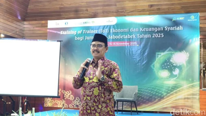 Mamat S. Burhanudin, Deputi Bidang Registrasi dan Sertifikasi Halal BPJPH