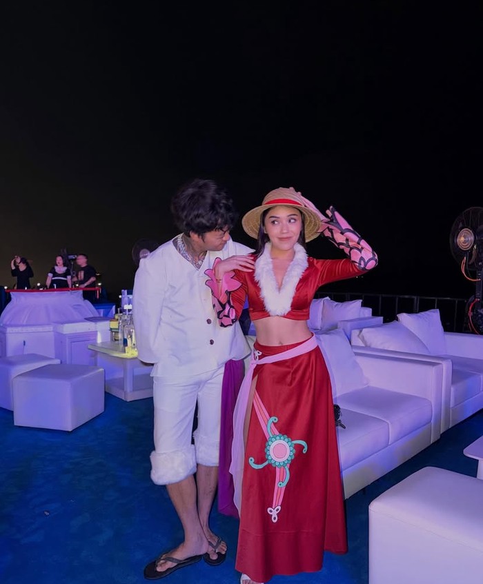 Manisnya Reza Arap dan Lula Lahfah saat Makan Bareng, Ada Momen Kasih Cincin!