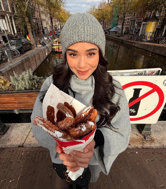 Manisnya Reza Arap dan Lula Lahfah saat Makan Bareng, Ada Momen Kasih Cincin!