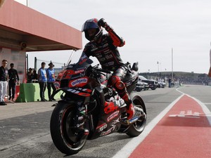 Hasil Kualifikasi MotoGP Valencia 2025: Bezzecchi Sabet Pole!