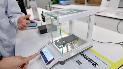 Mengintip Pengujian Hardware HP Oppo yang Canggih dan Ketat