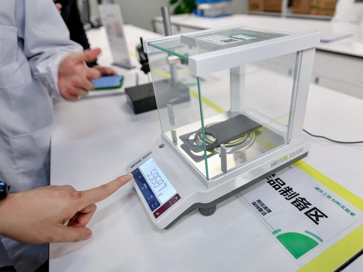 Mengintip Pengujian Hardware HP Oppo yang Canggih dan Ketat