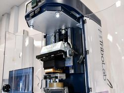 Mengintip Pengujian Hardware HP Oppo yang Canggih dan Ketat